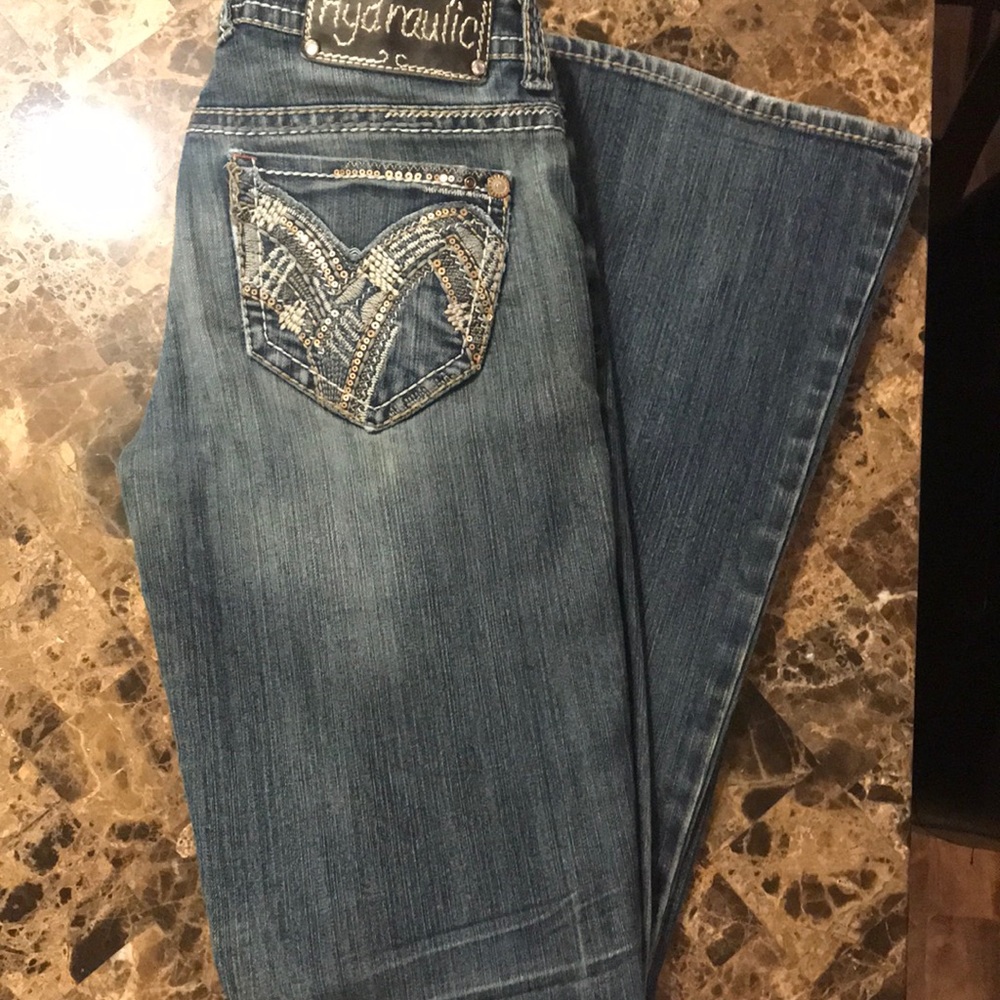 Maurices Hydraulic